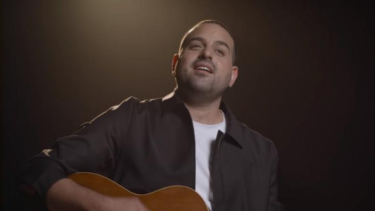 סינגל חדש לעקיבא: "פשוטים" - האזינו