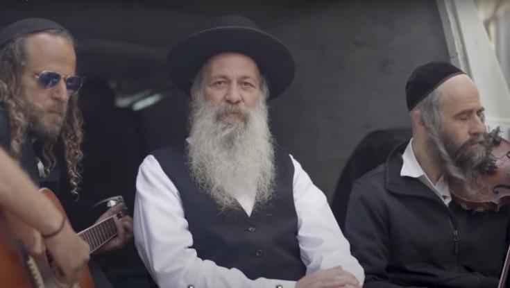 שולי רנד מתגייס למאבק פועלי הבמה בשיר חדש