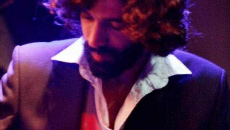 שיר: סירה-דניאל אזואלוס