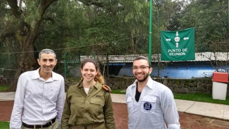 צפו: חיילת בודדה ממקסיקו וחברת משלחת החילוץ של צה"ל