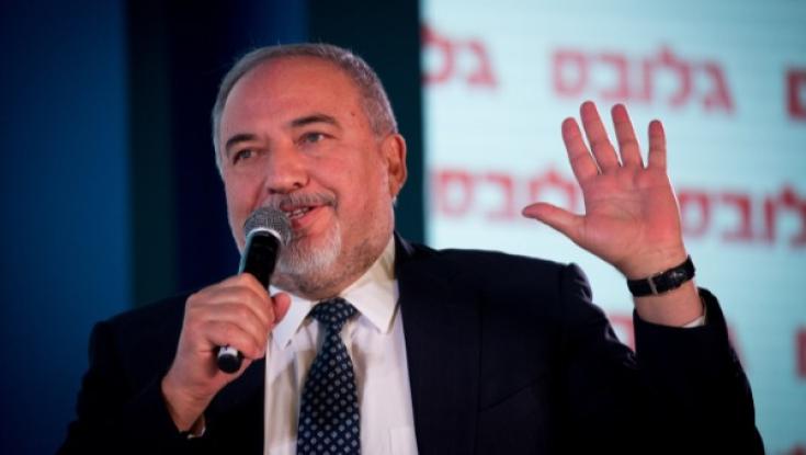 ב'ישראל ביתנו' וב'יש עתיד' שוקלים האם לתמוך בחוק הגיוס