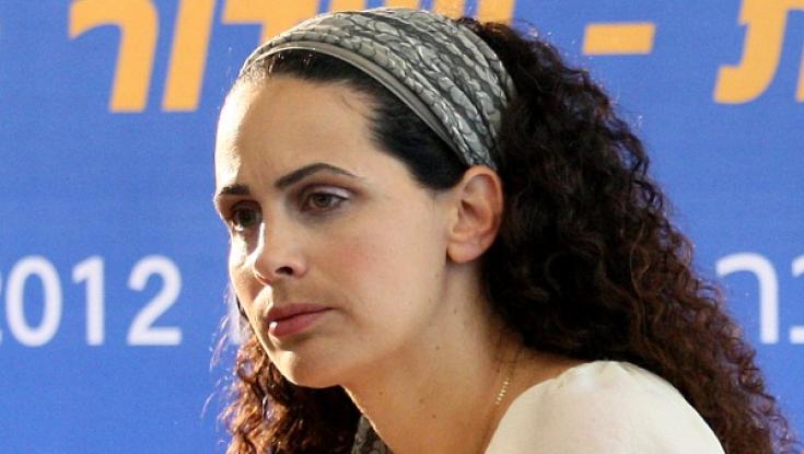 שרה ב"ק שוקלת להצטרף לבית היהודי