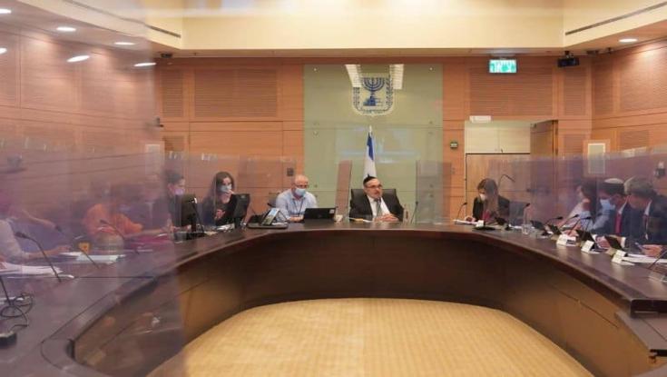 סערה בדיון על חוק האלימות הכלכלית: "משוואה שפוגעת במאבק באלימות נגד נשים"