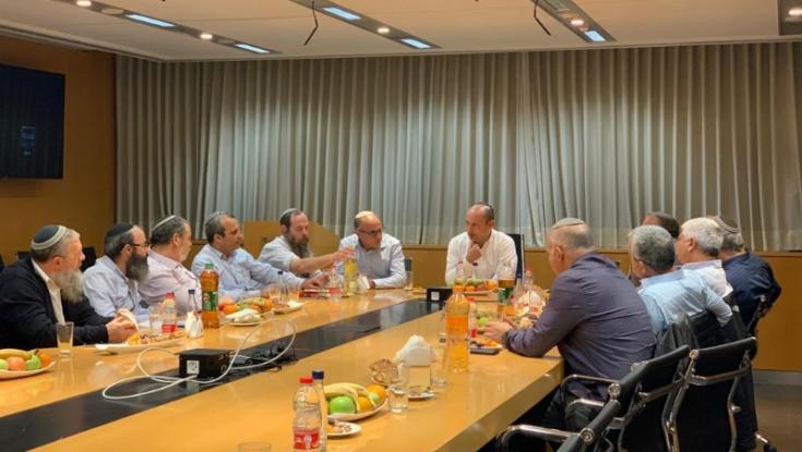 בהתיישבות חוששים כי בנט ייכנע ללחץ של ביידן: "שמור על ארץ ישראל"