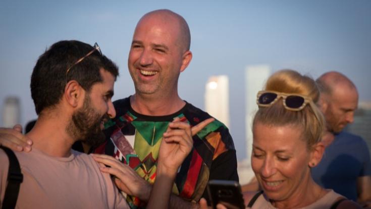 צפו: דורון מדלי בביצוע מרגש - עם שותף מפתיע