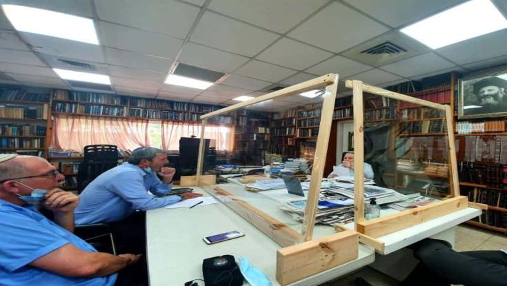לראשונה מאז פרש מימינה: השר רפי פרץ נפגש עם הרב דרוקמן