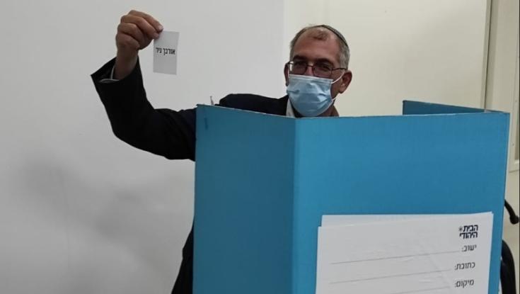 ניר אורבך הצביע: "אנחנו מפלגה חיה ותוססת"