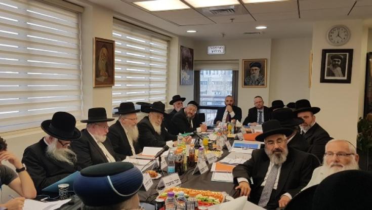 תנועת ש"ס היא זו שחתומה על הרס הרבנות