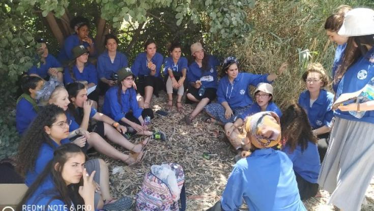 לאור המצב תנועת עזרא מבקשת מהורים עם נשק להגיע למסע פסח