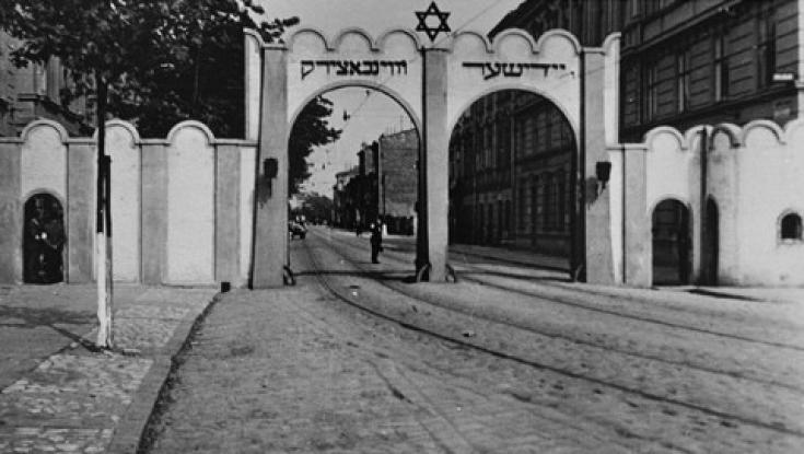 "יאנוש קורצ'אק החרדי", שצעד עם תלמידיו לתאי הגזים