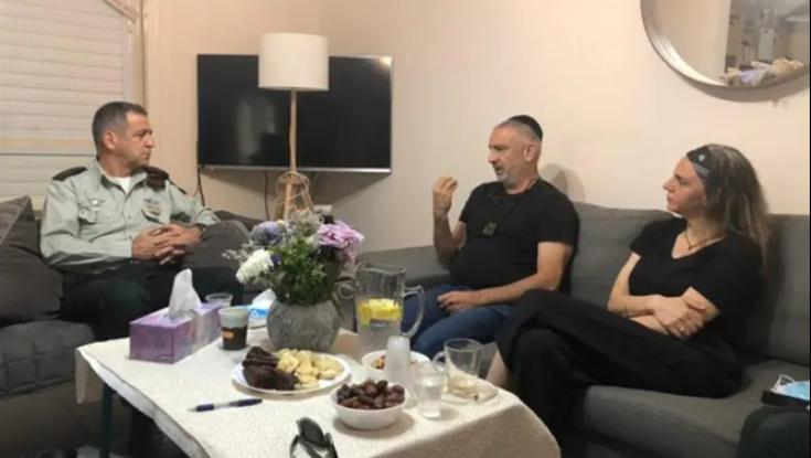 כוכבי להוריו של עמית בן יגאל ז"ל: "הטלפון על תפיסת המחבל יגיע"