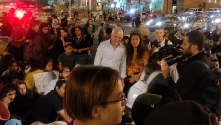 מאות מתושבי הדרום מפגינים בתל אביב