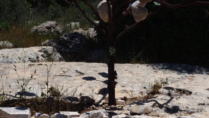 ימים ספורים אחרי יום הזיכרון: אנדרטת שיירת הל"ה חוללה