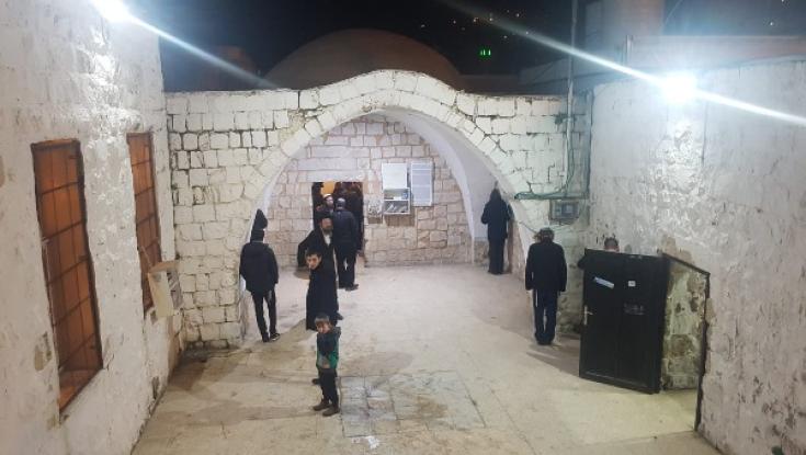טו' בשבט בקבר יוסף: מתפללים לצמיחה
