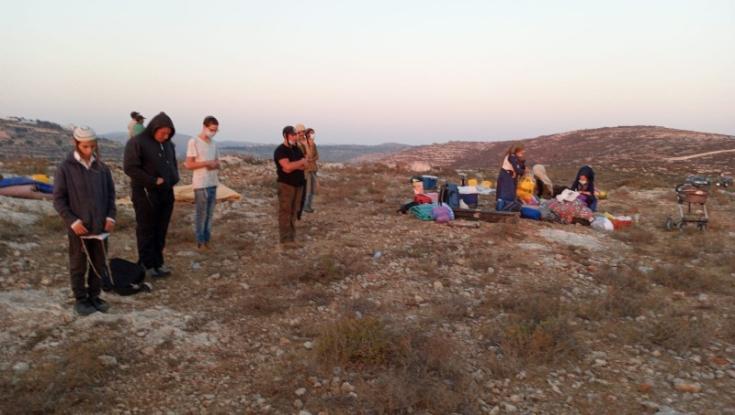 מעלה שי פונה בשבת: הערבים חגגו - ושרפו ציוד של המתיישבים