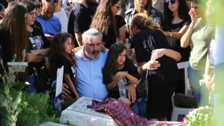 מרגש: הזוג נתניהו ברכו הורים שכולים לרגל הולדת נכדיהם