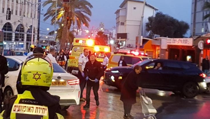 שמונה בני אדם נפצעו בתאונת דרכים ברמלה, אחד מהם באורח קשה