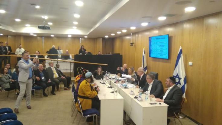 המפלגות הגדולות הגישו את רשימותיהן. בנט ופרץ במו"מ של הרגע האחרון