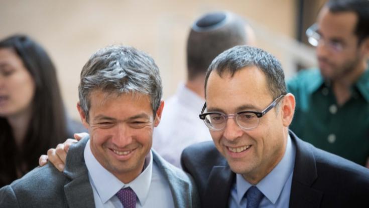 כחול לבן ודרך ארץ חתמו על ההסכם הקואליציוני: הנדל שר בכיר, האוזר יו"ר וועדת חוץ וביטחון