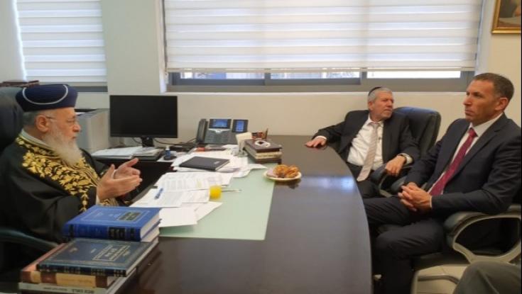 מתן כהנא משיב לרבנות: "כשר בהשגחת תאגיד עסקי - לא המצאה שלי"