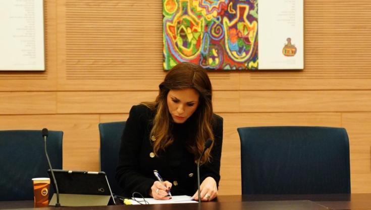 ינקלביץ' עונה לאופוזיציה: "הצעת חוק בנושא אלימות כלכלית במשפחה עלתה כהצעת חוק ממשלתית"