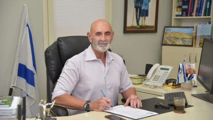 יו''ר מועצת יש''ע לבנט: עצור את הרפורמה במנהל האזרחי