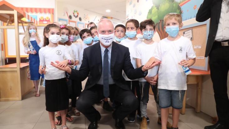 משרד החינוך פרסם את נתוני הקורונה: 1,817 נדבקים, 25,000 בבידוד
