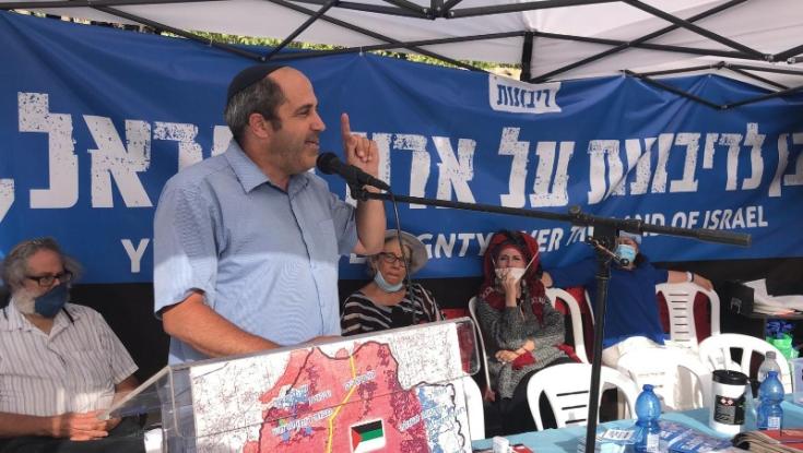 אריה קינג נגד הרב טאו: "אין מקום לפשרות"