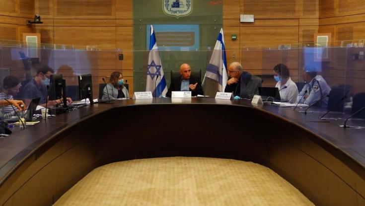 ועדת ביקורת המדינה: תקודם חקיקה שתתיר לשחרר עצורים שלא נשמרו זכויותיהם