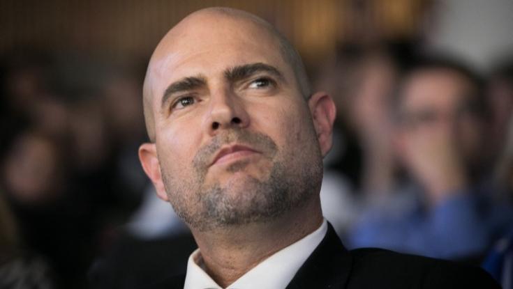 כך פעל השר אוחנה על מנת לצמצם את כמות המפגינים נגד נתניהו