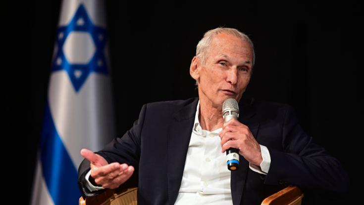 בר-לב מזהיר: "בן גביר רוצה להשתלט על משטרת ישראל ולהיות מפכ"ל על"