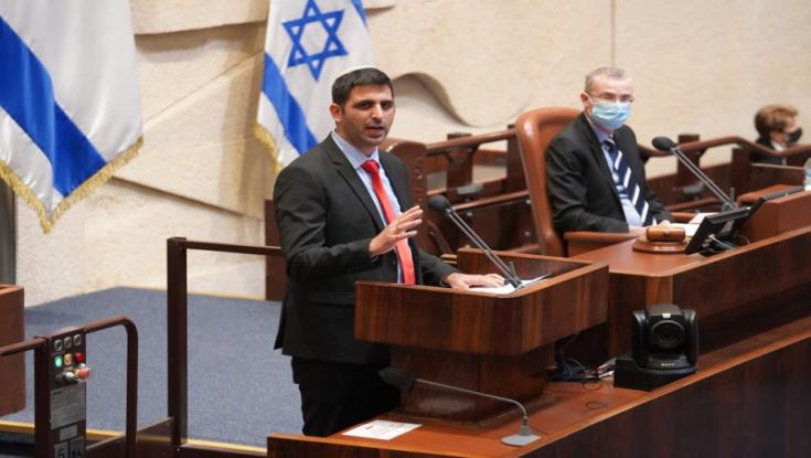 חבר הכנסת קרעי נאם במשך יותר משלוש שעות רצופות. צפו בהילוך המהיר
