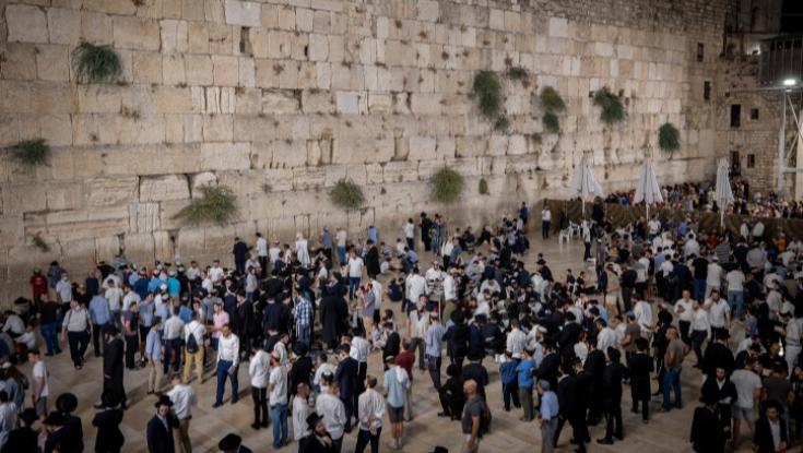 שידור חי: הצטרפו לתפילה ההמונית בכותל המערבי