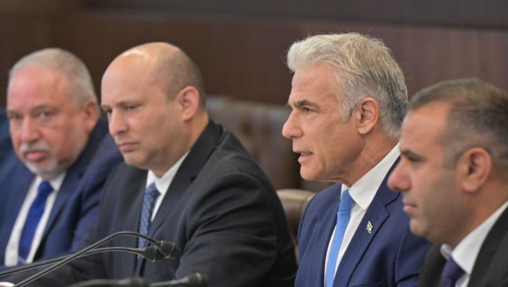 לפיד: "לא יכול להיות שחיילת בצה"ל נאנסת במהלך שירותה בידי מחבל"