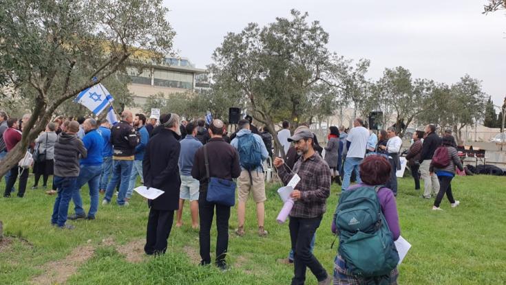 לאחר יום התענית: מרים פרץ השתתפה בעצרת של הרב דוד סתיו