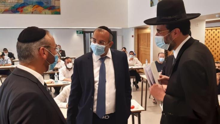 על אף הקורונה: מבחני הרבנות מתקיימים בהתאם להנחיות משרד הבריאות