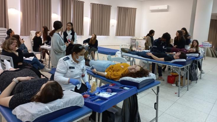 באולפנת אלקנה: התרמת דם שיזמה הדר אריאל צור ז"ל לפני מותה