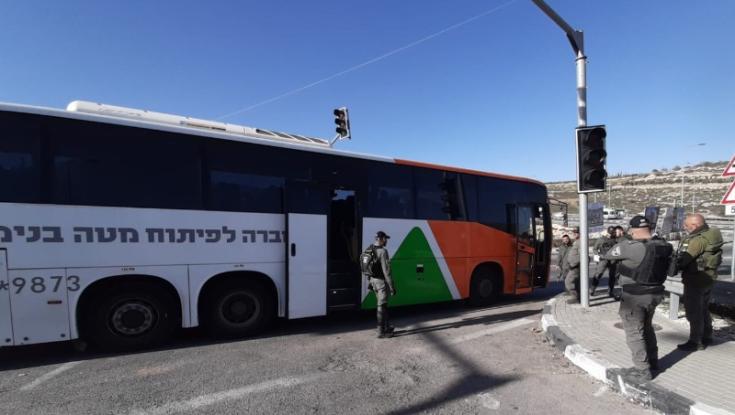 אוטובוסים של החברה לפיתוח מטה בנימין שימשו את השוטרים בהרס עוז ציון