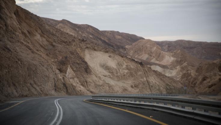 גשם וברד החלו לרדת בהרי אילת | צפו