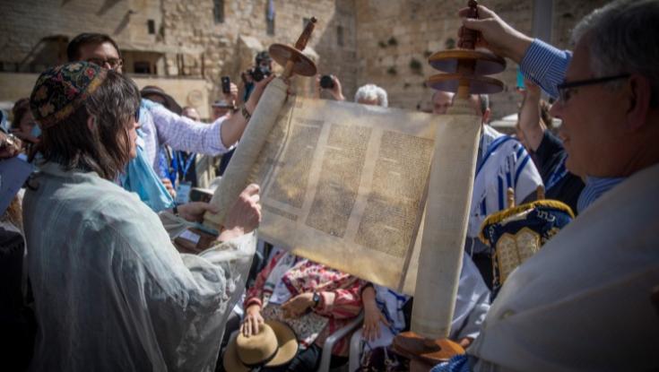 התנועה הרפורמית נגד רבנים בציונות הדתית | "מנסים בעזרת בג"ץ לשלול את התואר מדינה יהודית"