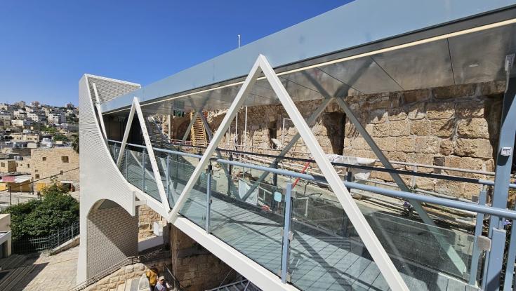 מעלית היסטורית: הסתיימו עבודות ההנגשה במערת המכפלה