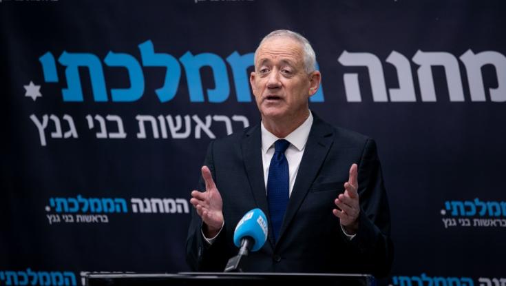 גנץ בביקורת על לפיד: "לא בטוח שלעמוד על גשר זה המודל המרכזי"