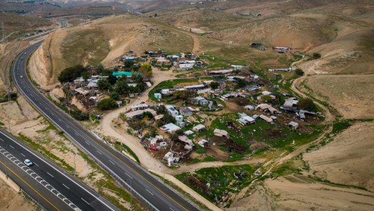 האיום של בג"ץ: תשובה בעניין חאן אל אחמר או פינוי