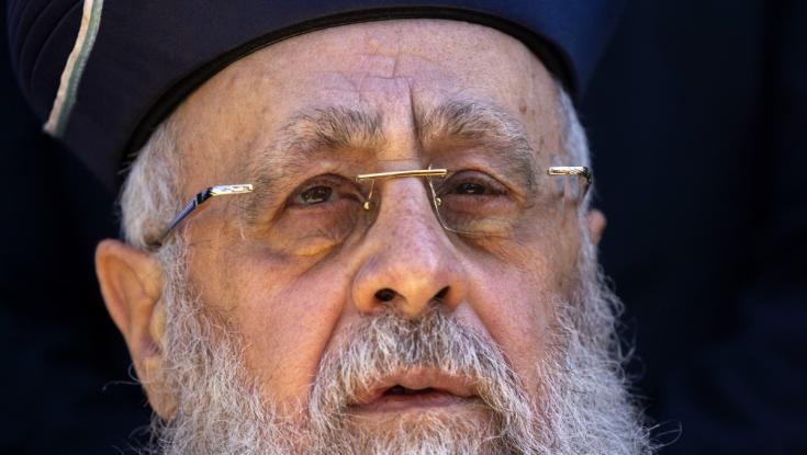 הרב יצחק יוסף: לפתוח את ארון הקודש ולהוסיף תפילה להצלחת עם ישראל