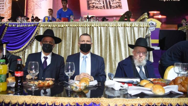 נתנו כבוד לתורה: ההילולא המסורתית של ישיבת 'כסא רחמים'