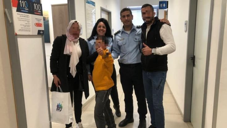 באמצע הלילה: שוטרים איתרו פלשתיני בן 10 במרכז הארץ