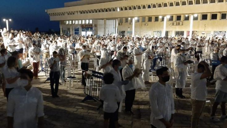 מתפללים יחד ביום כיפור: מניינים משותפים לדתיים וחילוניים בכל רחבי הארץ
