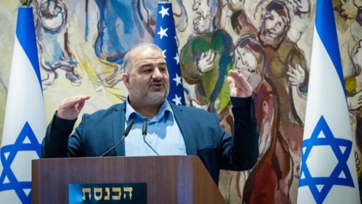 מנסור עבאס בערבית: "הפתרון הסופי הוא סיום הכיבוש והקמת מדינה פלשתינית"