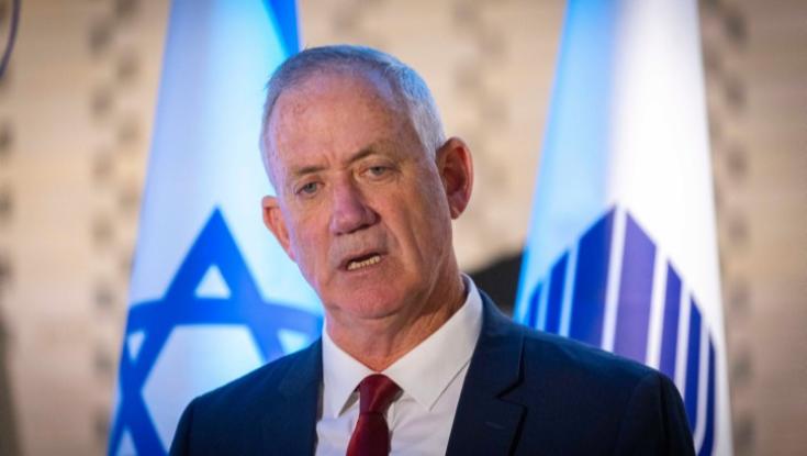 גנץ הודיע: אוסר על שהיית חיילות במחיצת אסירים ביטחוניים