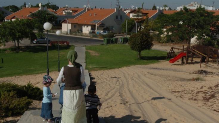 15 שנים אחרי היציאה מגוש קטיף: לונה פארק במקום בית כנסת
